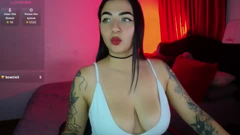 Snapshot of victoria_vox chatting on July 2026 04:49:02 AM Victoria online show from July 2026 04:49:02 AM