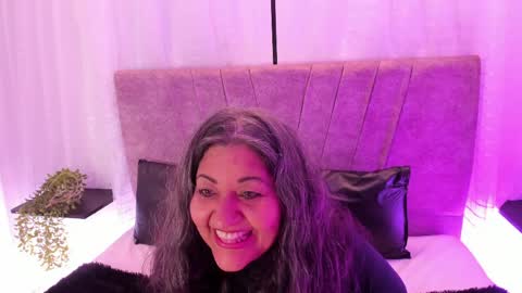 victoriaa_anderson_ online show from April 2026 04:55:01 PM