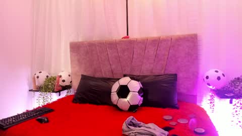 Snapshot of victoriaa_anderson_ chatting on June 2026 12:06:02 PM victoriaa_anderson_ online show from June 2026 12:06:02 PM