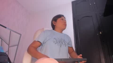 Snapshot of victoriaa_millers chatting on May 2026 07:04:01 PM Victoria Sofia online show from May 2026 07:04:01 PM