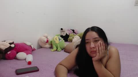 Victoria Silva online show from January 2026 04:05:01 AM