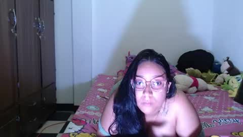 Snapshot of victoriaa_silva chatting on June 2026 02:31:02 AM Victoria Silva online show from June 2026 02:31:02 AM