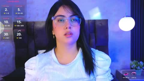 Snapshot of victoriaandrade chatting on May 2026 12:02:01 PM Victoria Andrade online show from May 2026 12:02:01 PM