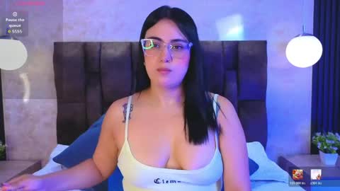 Snapshot of victoriaandrade chatting on June 2026 12:30:01 PM Victoria Andrade online show from June 2026 12:30:01 PM