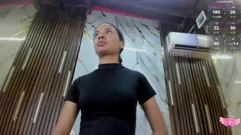 Victoria  online show from October 2025 07:55:01 PM