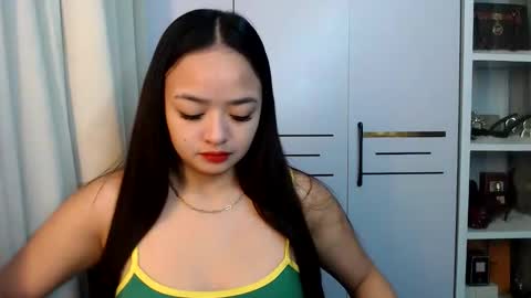 Snapshot of victoriaharper2 chatting on March 2026 07:03:02 AM Victoria Harper online show from March 2026 07:03:02 AM