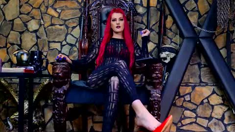 Victoria Heller online show from October 2025 05:52:01 AM