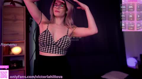 Victoria Hillova online show from November 2025 07:22:02 AM