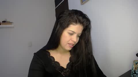 Snapshot of victorialg chatting on October 2025 06:48:01 PM victorialg online show from October 2025 06:48:01 PM
