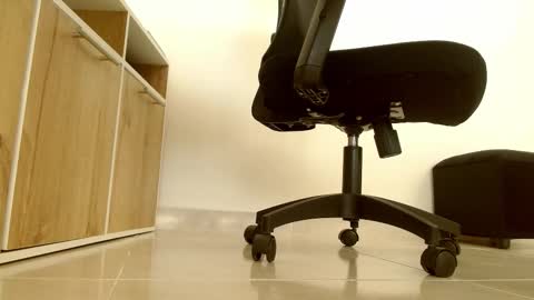 Victoria online show from March 2026 06:34:02 PM