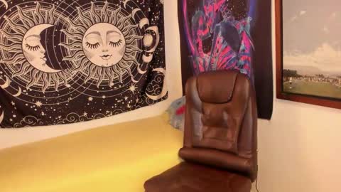 Victorino Jhonson online show from December 2025 04:12:02 PM