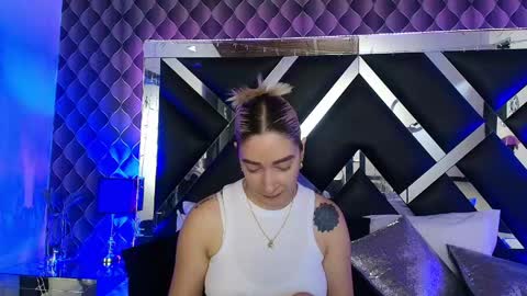 victtoria lee online show from April 2026 07:04:02 PM