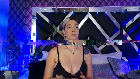 Snapshot of victtoria_lee chatting on May 2026 09:42:02 PM victtoria lee online show from May 2026 09:42:02 PM