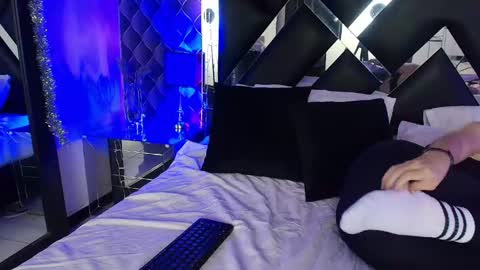 Snapshot of victtoria_lee chatting on May 2026 11:33:01 PM victtoria lee online show from May 2026 11:33:01 PM