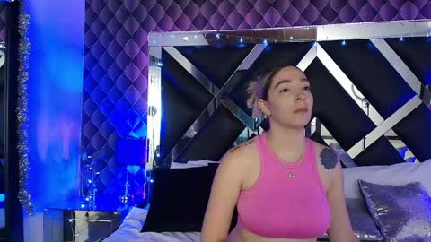 Snapshot of victtoria_lee chatting on May 2026 06:49:01 PM victtoria lee online show from May 2026 06:49:01 PM