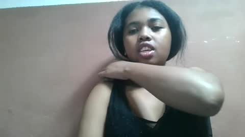 Snapshot of vierge28430 chatting on July 2026 05:22:01 AM vierge28430 online show from July 2026 05:22:01 AM