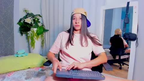 viictoriiasaenz online show from April 2026 04:59:02 AM