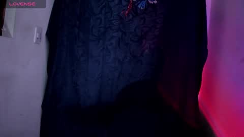 Snapshot of viioleett_cum chatting on November 2025 04:44:01 PM viioleett_cum online show from November 2025 04:44:01 PM