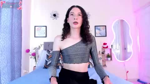 Violet online show from March 2026 03:41:01 PM