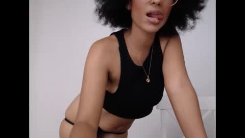viiolettaaa online show from June 2026 09:42:01 PM