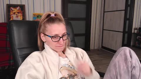 Vika online show from November 2025 02:21:01 AM