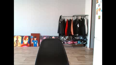 Viki Kelt online show from September 2025 01:49:01 AM