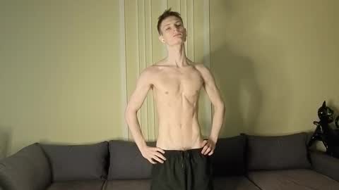 Max online show from November 2025 09:25:02 PM