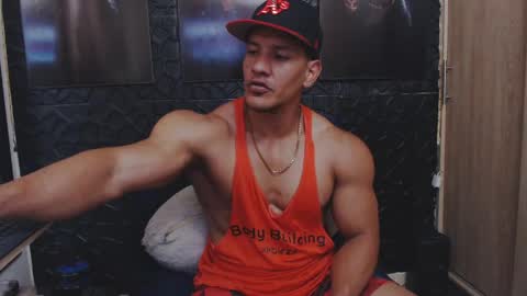 Snapshot of viktorherrera chatting on May 2026 07:08:01 PM Viktor Herrera online show from May 2026 07:08:01 PM