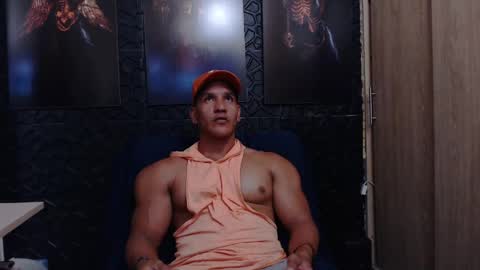 Snapshot of viktorherrera chatting on June 2026 05:39:02 PM Viktor Herrera online show from June 2026 05:39:02 PM