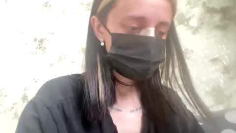 Snapshot of viktoria9898 chatting on April 2026 11:37:01 AM Sweett online show from April 2026 11:37:01 AM