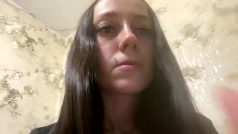 Snapshot of viktoria9898 chatting on May 2026 01:01:02 AM Sweett online show from May 2026 01:01:02 AM