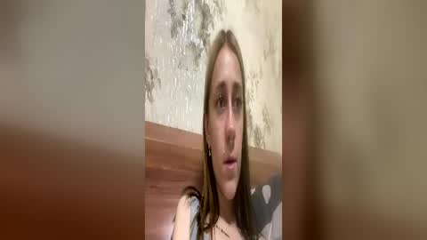 Snapshot of viktoria9898 chatting on June 2026 02:14:02 AM Sweett online show from June 2026 02:14:02 AM