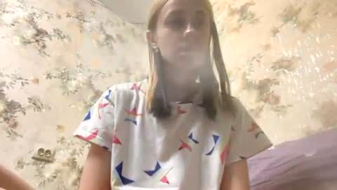 Snapshot of viktoria9898 chatting on June 2026 01:16:01 AM Sweett online show from June 2026 01:16:01 AM
