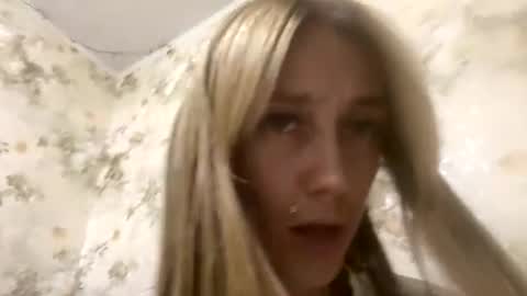 Snapshot of viktoria9898 chatting on July 2026 09:07:02 PM Sweett online show from July 2026 09:07:02 PM