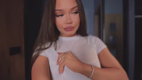 Viktoria www online show from April 2026 09:39:33 PM