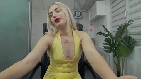 Viktoria online show from October 2025 03:23:02 PM