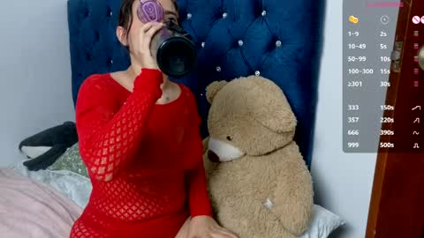 vikysexy28 online show from April 2026 10:44:01 PM