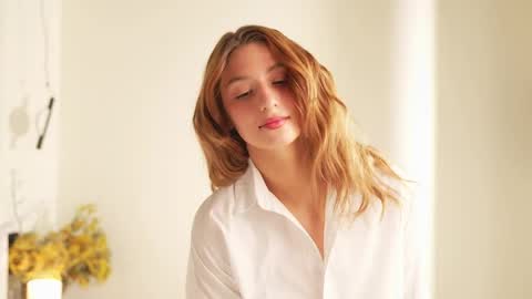 Lana online show from April 2026 12:01:01 PM