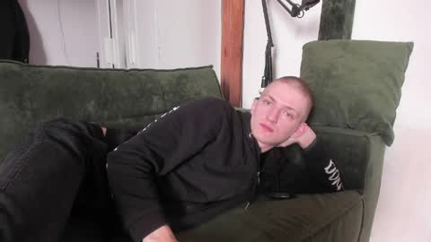 Dimoooooon online show from April 2026 10:13:02 AM