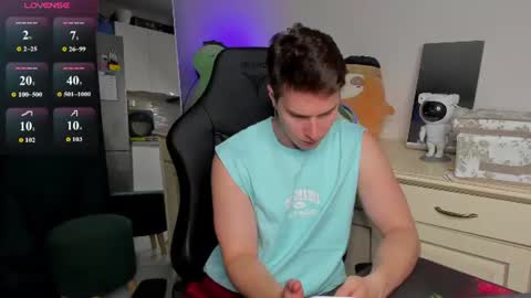 Snapshot of vincent__strong chatting on July 2026 07:54:02 PM Vincent Strong online show from July 2026 07:54:02 PM