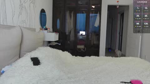 vinkitinkii online show from December 2025 07:37:01 AM