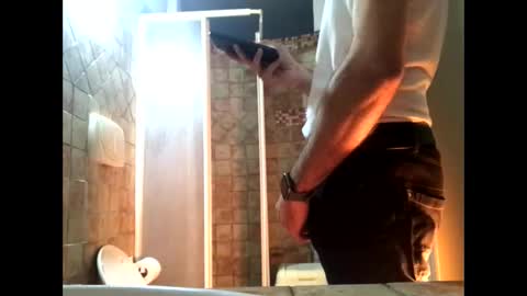 Snapshot of vinmin90 chatting on February 2025 06:26:01 PM Zenith online show from February 2025 06:26:01 PM