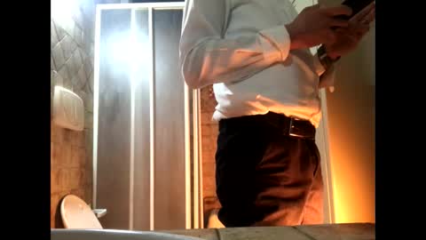 Snapshot of vinmin90 chatting on March 2025 11:56:02 PM Zenith online show from March 2025 11:56:02 PM