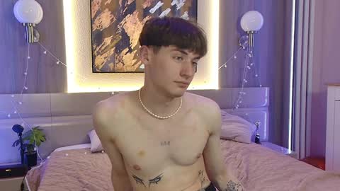 Snapshot of vinsant_x chatting on April 2026 11:59:01 AM Vinsant online show from April 2026 11:59:01 AM