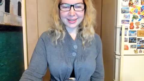 Snapshot of viodetta chatting on October 2025 06:59:01 PM viodetta online show from October 2025 06:59:01 PM