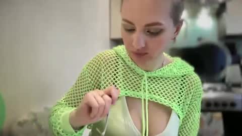 Funny  girl online show from February 2025 05:04:01 AM