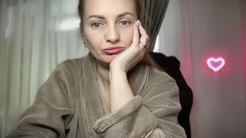 Funny  girl online show from February 2025 10:49:02 AM