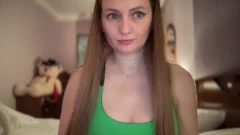Snapshot of viola_1 chatting on July 2026 10:19:02 PM Funny girl online show from July 2026 10:19:02 PM