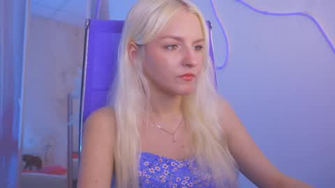 Snapshot of violamore chatting on May 2026 05:20:02 PM violamore online show from May 2026 05:20:02 PM