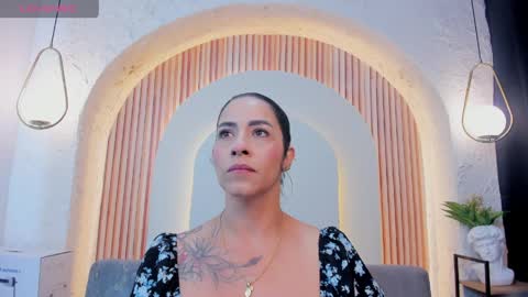 Violette online show from April 2026 10:09:01 AM